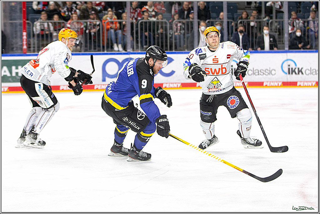 PENNY DEL; Koelner Haie- Fishtown Pinguins Bremerhaven; Koeln, 23.11.2021